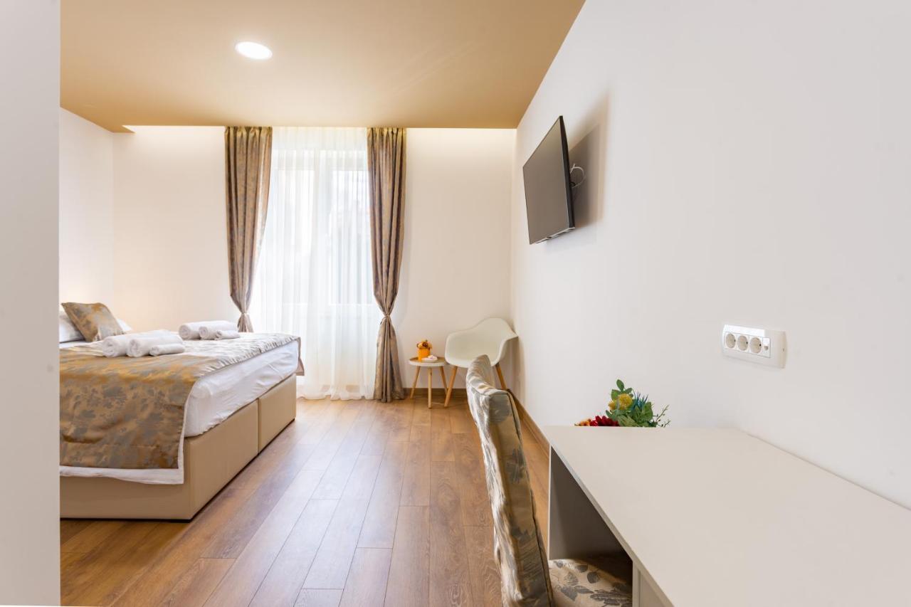 Luxury Rooms Fetivi Split Exterior photo