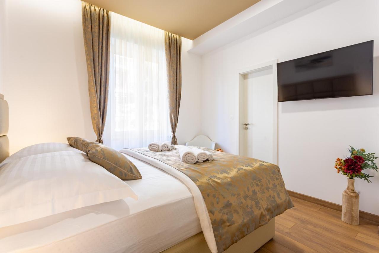 Luxury Rooms Fetivi Split Exterior photo