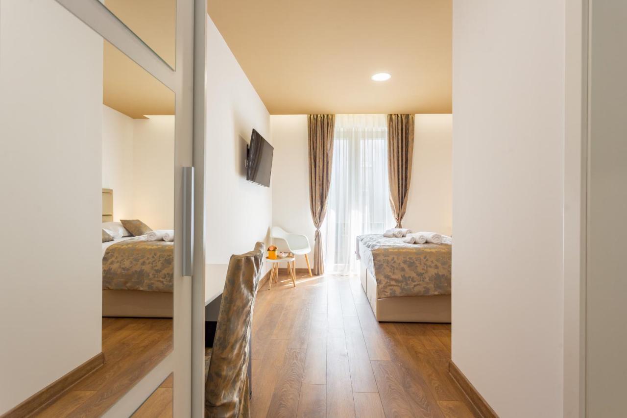 Luxury Rooms Fetivi Split Exterior photo